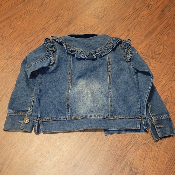 Jean jacket with ruffle embellishments kids size 120 - Picture 2 of 4